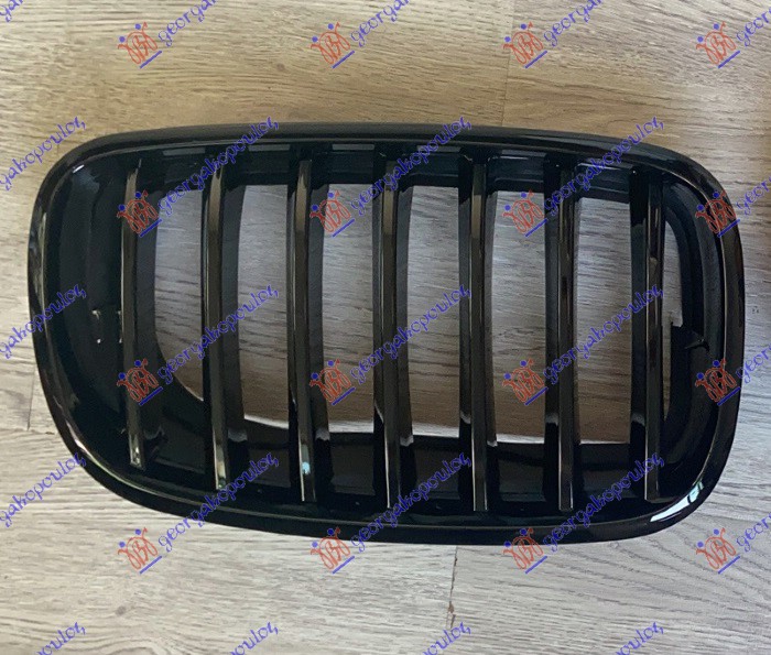 PVC maska sjaj-crna D